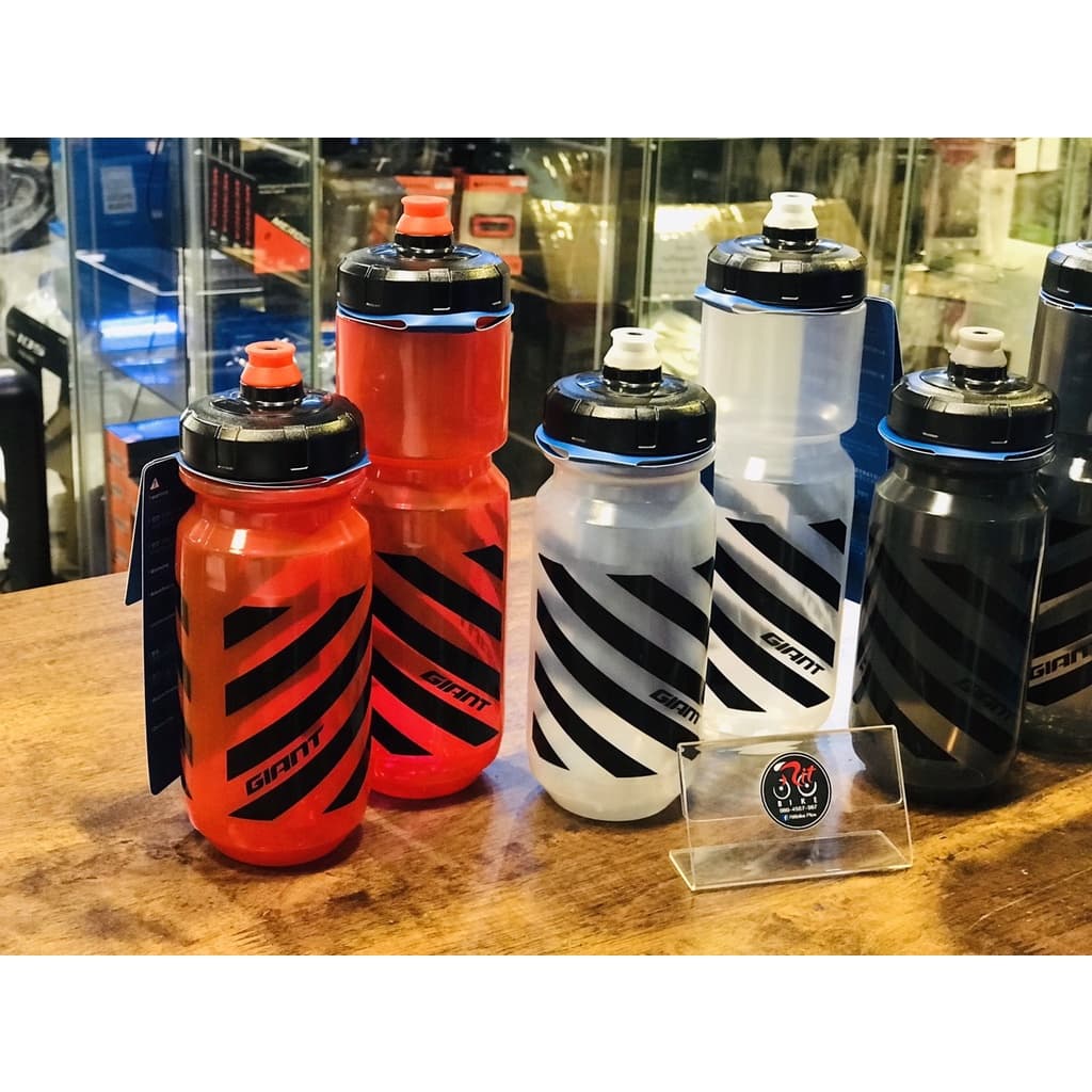 New!!! กระติกน้ำจักรยาน Giant Double Spring 600&750cc. BPA-free จุกระบบใหม่ น้ำพุ่งแรงขึ้น 50 % สินค้าบริษัท รูปที่ 4