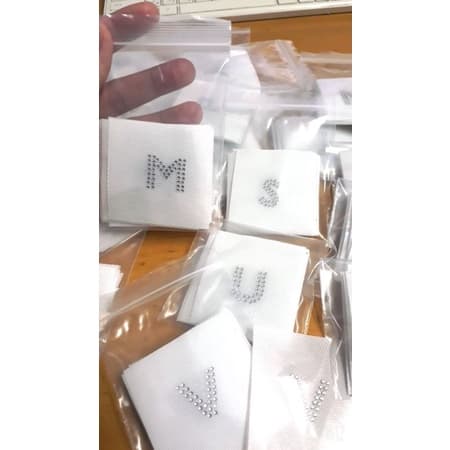 เพชรรีดลายสำเร็จ ABC แยกชิ้นขายเป็นตัว มีครบA-Z สูง 2 cm. กว้างตามสัดส่วน รูปที่ 5