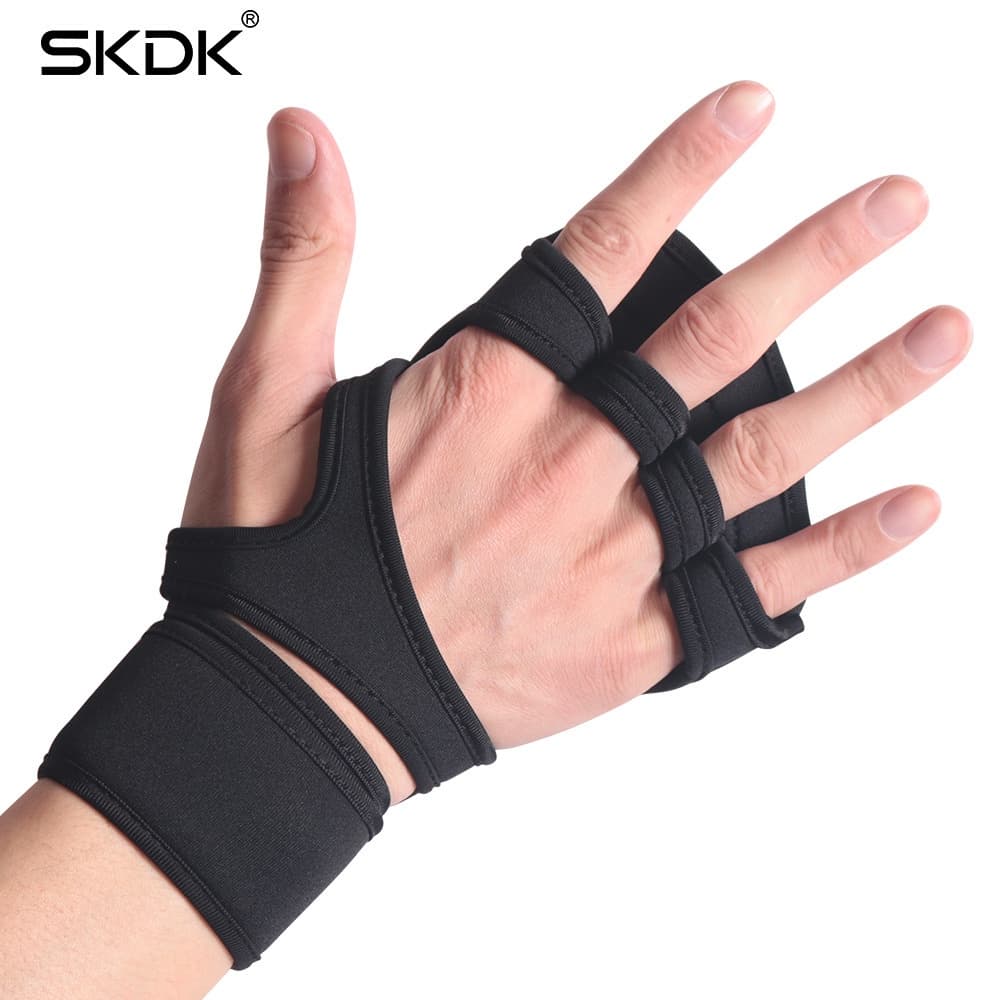 ทักแชทลด15%! ถุงมือฟิตเนส SKDK เซฟข้อมือ ถุงมือออกกำลังกาย ถุงมือยกน้ำหนัก หนังกลับ ช่วยรัดข้อมือ รูปที่ 5