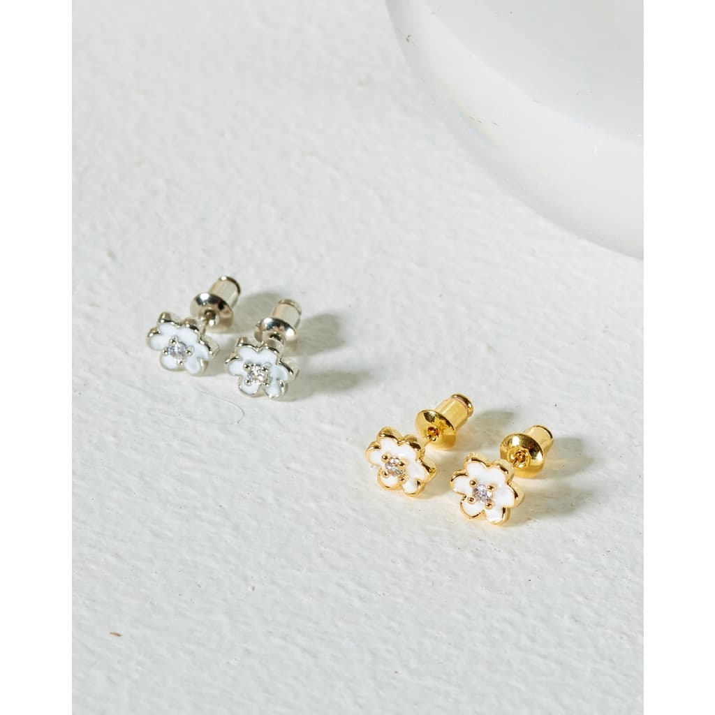 Julys - acrylic daisy stud earrings รูปที่ 1