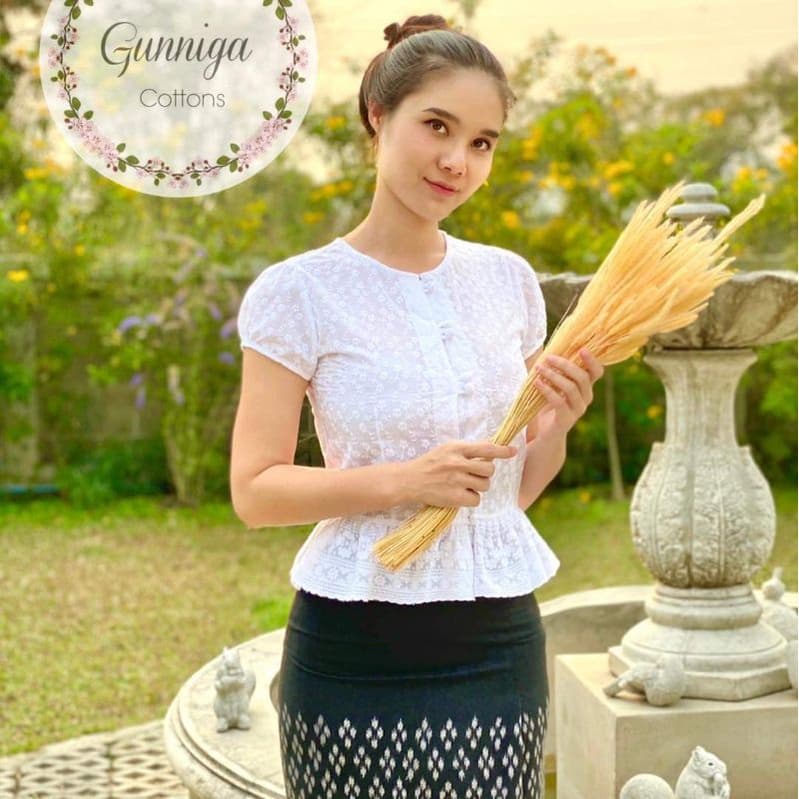 เสื้อลูกไม้รุ่นภีรนีย์ เสื้อลูกไม้สีขาว รูปที่ 9