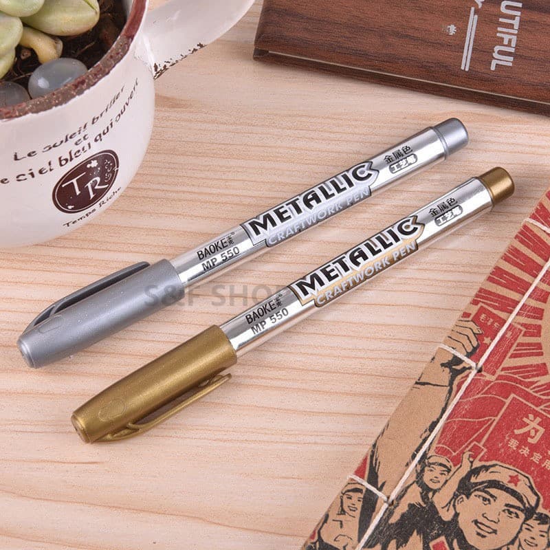 ปากกามาร์คเกอร์ รุ่น550 หัว 1.5mm สีเมทัลลิคทองและเงิน สำหรับงาน DIY #pen #maekerpen รูปที่ 2