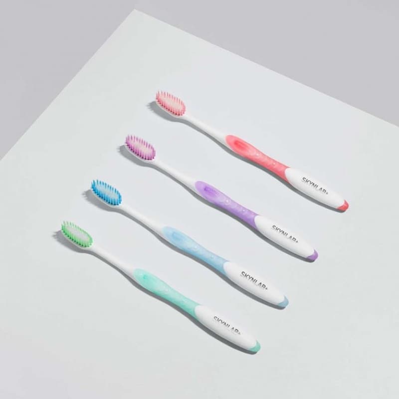 SKYNLAB แปรงสีฟันพรีเมี่ยมสลิมซอฟท์ แพ็ค 4ชิ้น คละสี สกินแล็บ รูปที่ 6