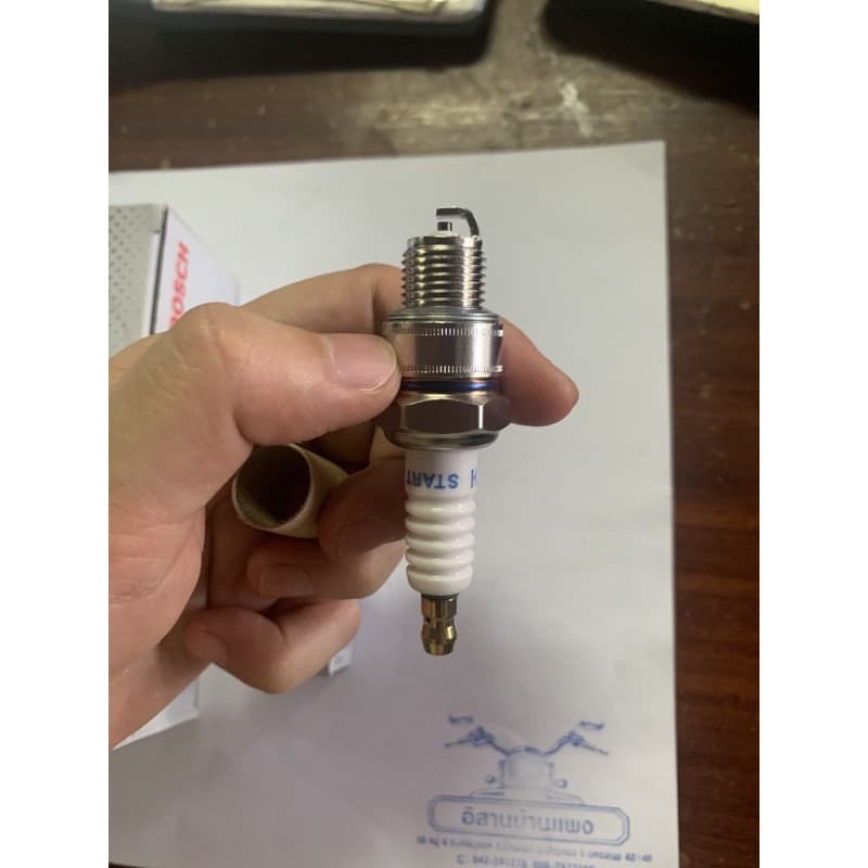 BOSCH หัวเทียน 2 จังหวะเกลียวสั้น แท้ 100% Y80 Y100/111 Belle.100-R ALFA FR80 A80 A100 RC80/100/110 Crystal รูปที่ 5