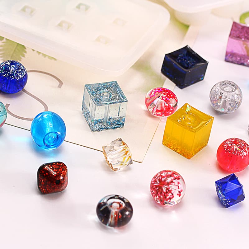 6ช่อง แม่พิมพ์ซิลิโคนทำลูกปัด ทรงกลม/เหลี่ยม/รี มีรูในตัว สำหรับเรซิน DIY อุปกรณ์ทำเครื่องประดับ รูปที่ 4