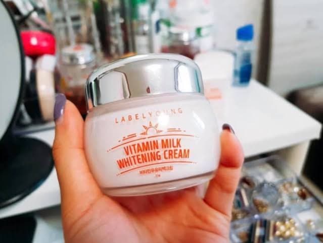 แท้/ส่งด่วน ครีมหน้าสด Labelyoung Vitamin Milk Whitening Cream 55g รูปที่ 7