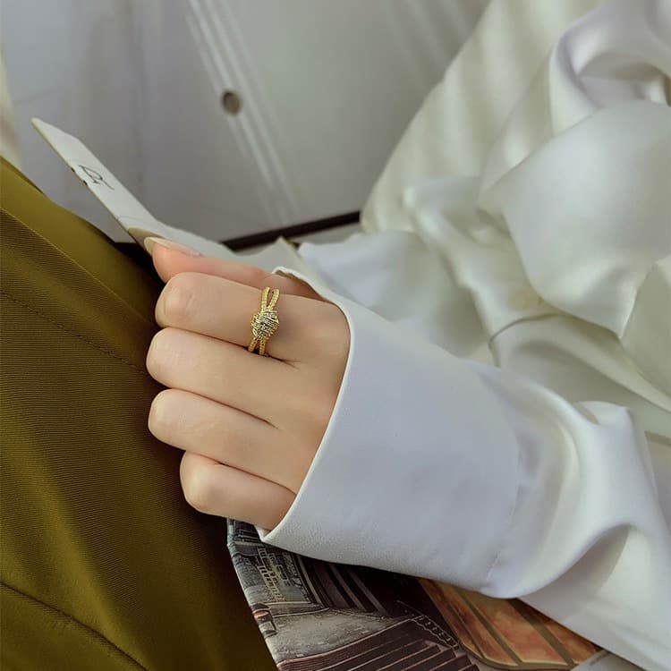 แหวนแฟชั่น สร้อยข้อมือ เปิดนิ้วชี้ ระดับสูง หรูหรา ดีไซน์มินิมอล สําหรับผู้หญิง รูปที่ 2