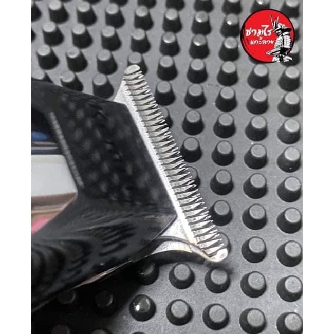 KEMEI​ KM-5027ปัตตาเลี่ยนกันขอบ​แกะลาย​ มาพร้อมหน้าจอLED​ปรับความแรงได้3ระดับ​ลับคม​แต่งบาง​เซาะร่องฟัน​พร้อมใช้งาน รูปที่ 2