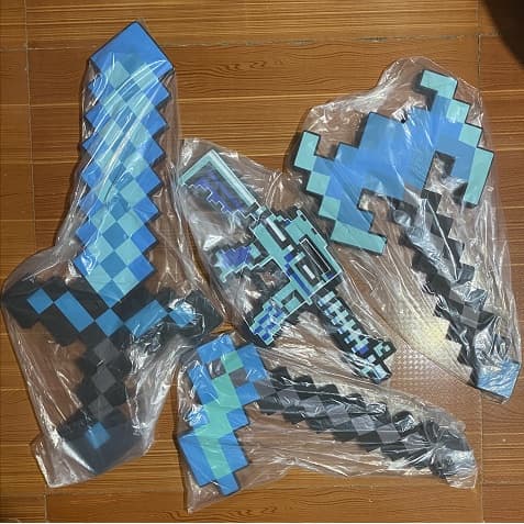 Minecraft เกม EVA โฟมเพชร Pickaxe ขวาน Hamaxe ดาบของเล่นเด็กของขวัญ Action Figure ของเล่นคอสเพลย์ Props ของขวัญ รูปที่ 5
