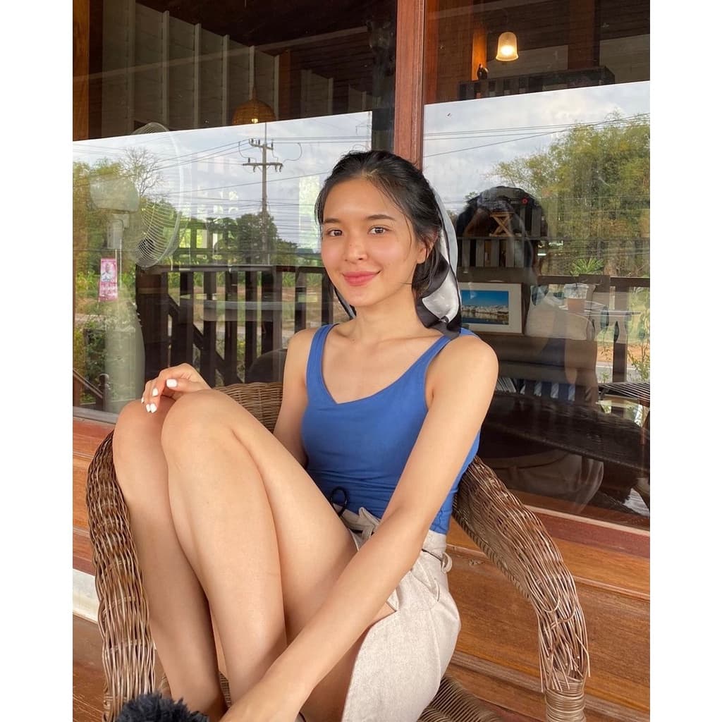 maison KEEPS | You Cropped Tank Top | เสื้อคล้ามครอป คอยู รูปที่ 4