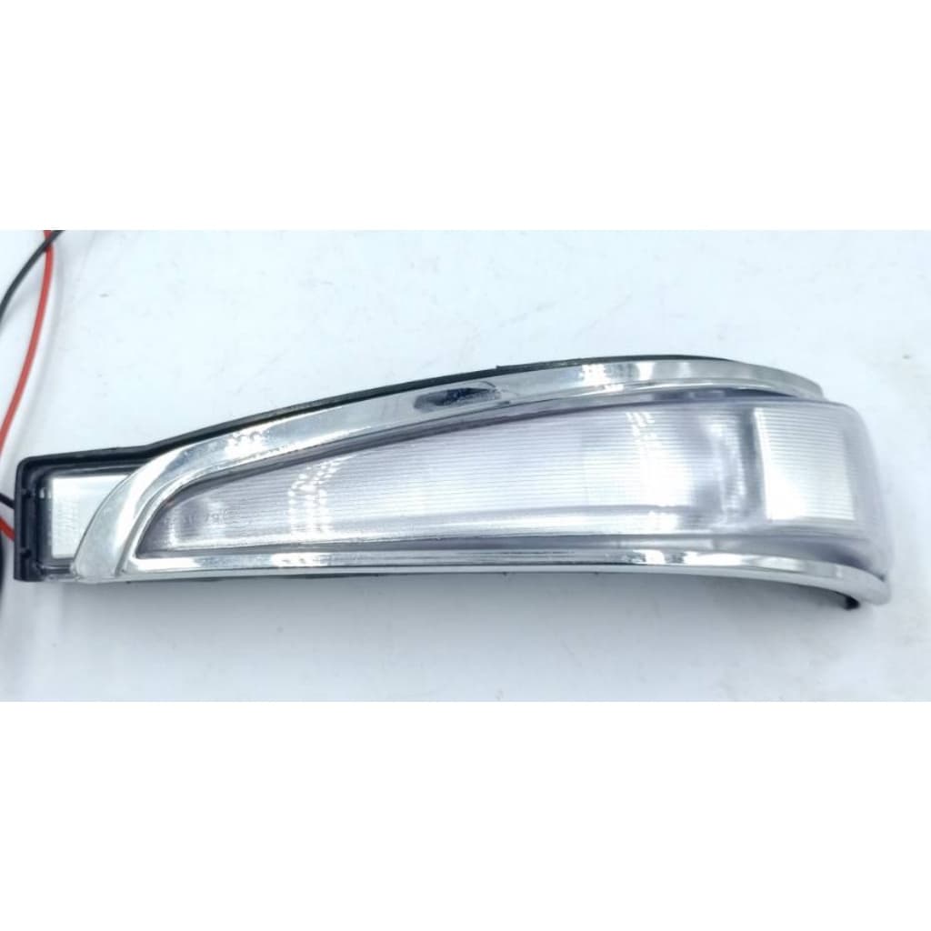 ไฟเลี้ยวกระจกมองข้าง ISUZU D-MAX SUPER PLATINUM ปี 2007-2011 OEM Dmax ดีแม๊ก ดีแม็ค อีซูซุ ดีแมกซ์ รูปที่ 3