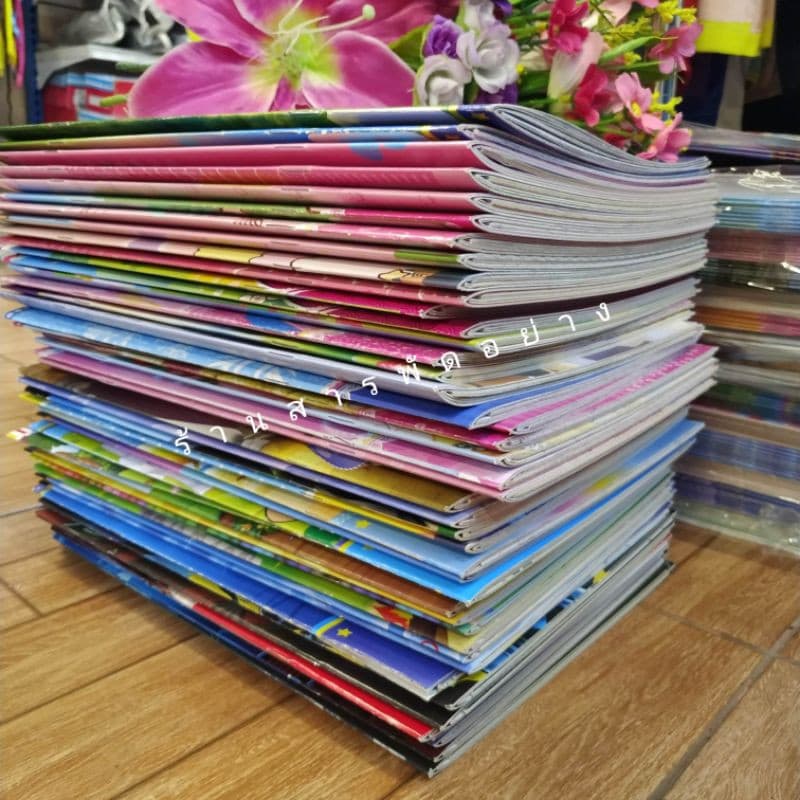 หนังสือระบายสี พร้อมสติ๊กเกอร์ในเล่ม ลายลิขสิทธิ์ รูปที่ 2