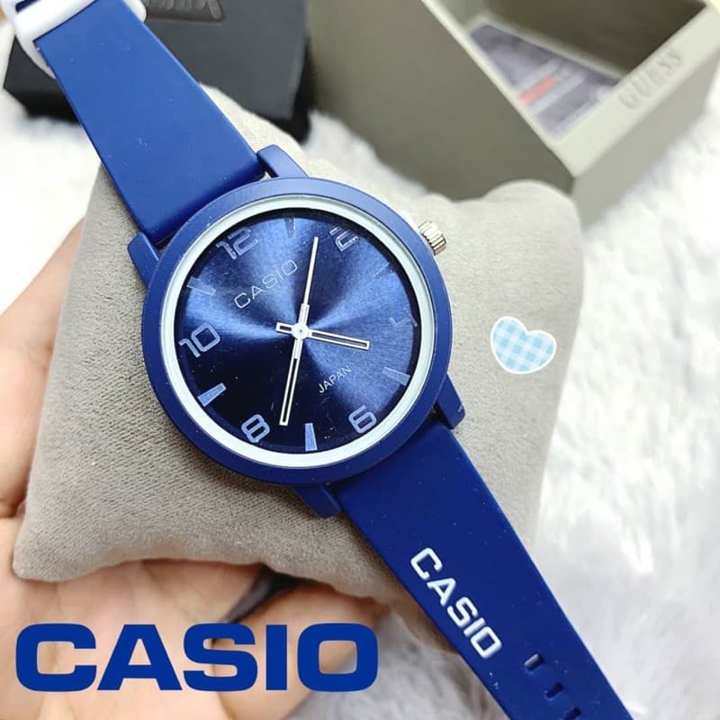 นาฬิกาแฟชั่น Casio พร้อมกล่อง !!! มีเก็บเงินปลายทาง รูปที่ 1