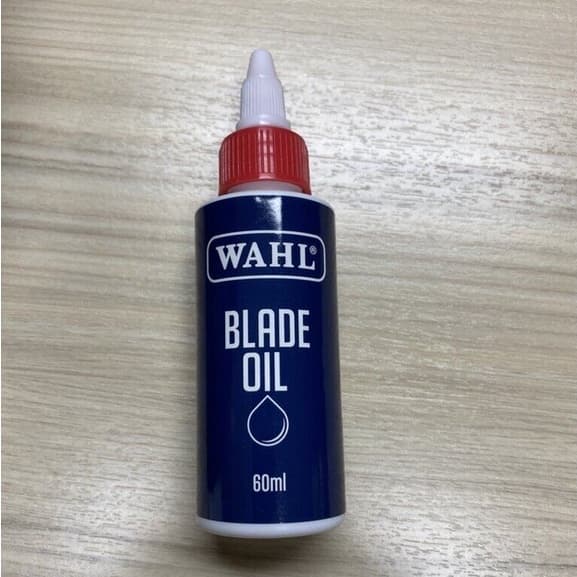 แท้ น้ำมันจักร หยอด ปัตตาเลียน WAHL clipper oil 60ml น้ำมัน แบตตาเลี่ยน USA สำหรับรักษาใบมีดให้คม น้ำมันใส หล่อลื่น รูปที่ 3