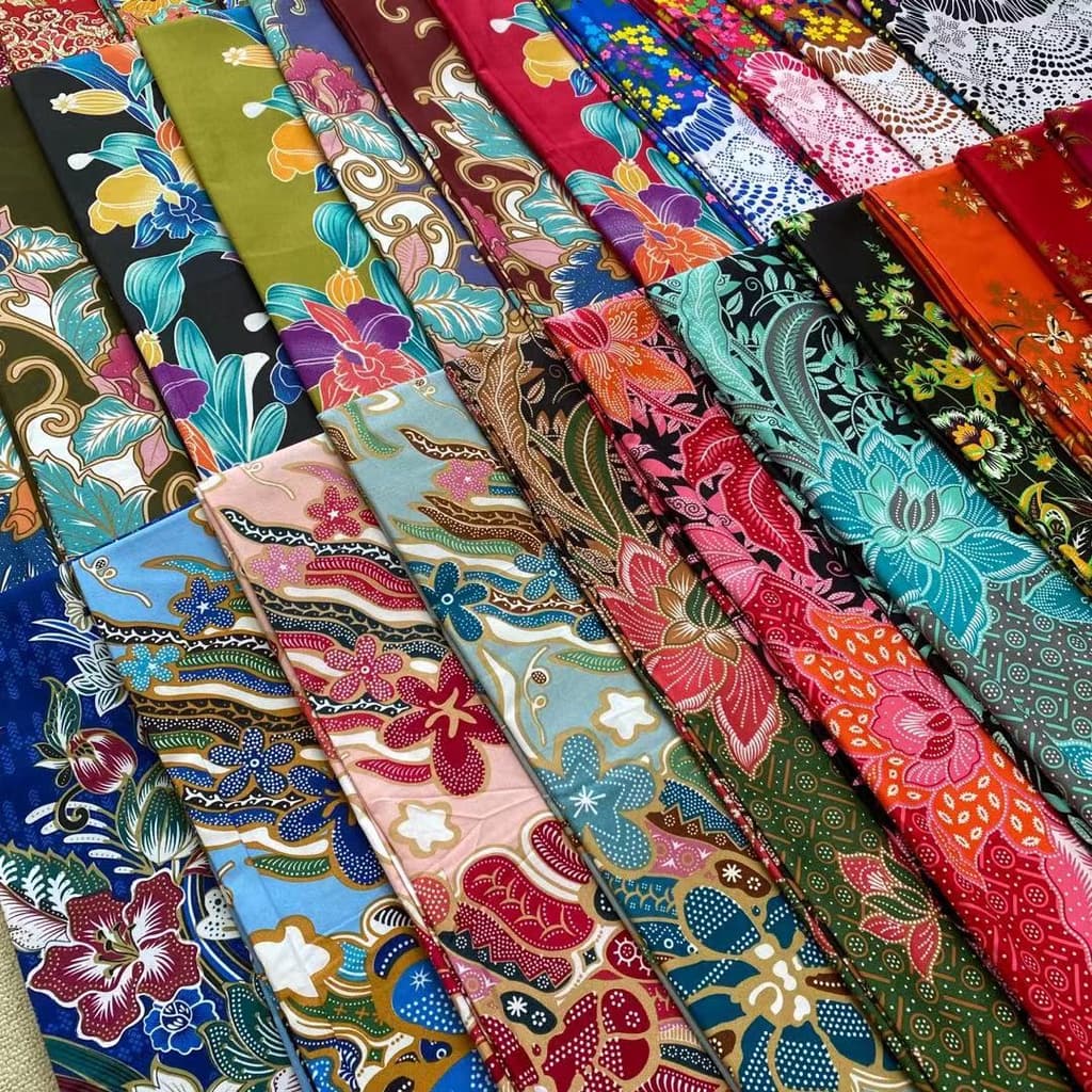 ผ้าถุงคุณภาพดี ผ้าบาติก ลายปาเต๊ะ BATIK กว้าง 2 เมตร เย็บเรียบร้อย ลายใหม่ที่สุดใน shopee V.2 มีเก็บเงินปลายทางนะคะ รูปที่ 3
