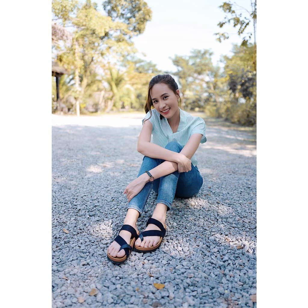 รองเท้าแตะวินเทจ พื้นนิ่ม แบบไขว้ผ้า ใส่สบาย รูปที่ 8