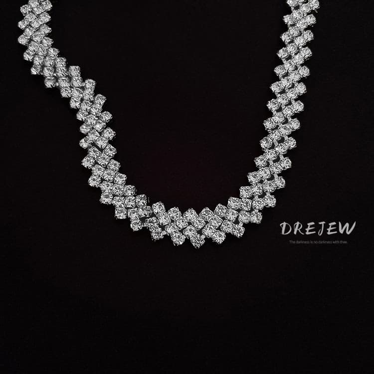 DREJEW สร้อยคอโช้คเกอร์ ประดับเพชร เต็มรูปแบบ เรียบง่าย ญี่ปุ่น เกาหลี อิทธิพล ไม่ซ้ําใคร ไหปลาร้าโซ่ สร้อยคอแฟชั่น สร้อยคอ รูปที่ 5