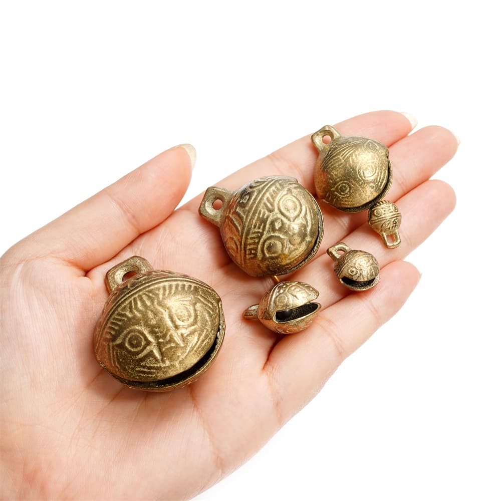 St.kunkka 5 ชิ้น กระดิ่งทองเหลือง และจี้สัตว์เลี้ยง กระดิ่งสุนัขแมวกระดิ่งสีทองเหลือง จี้กระดิ่งทองแดงนําโชคกระดิ่งห้อยคอสัตว์เลี้ยง 100% ไซซ์ SSS-XXL สําหรับสัตว์เลี้ยง สุนัข แมว รูปที่ 7