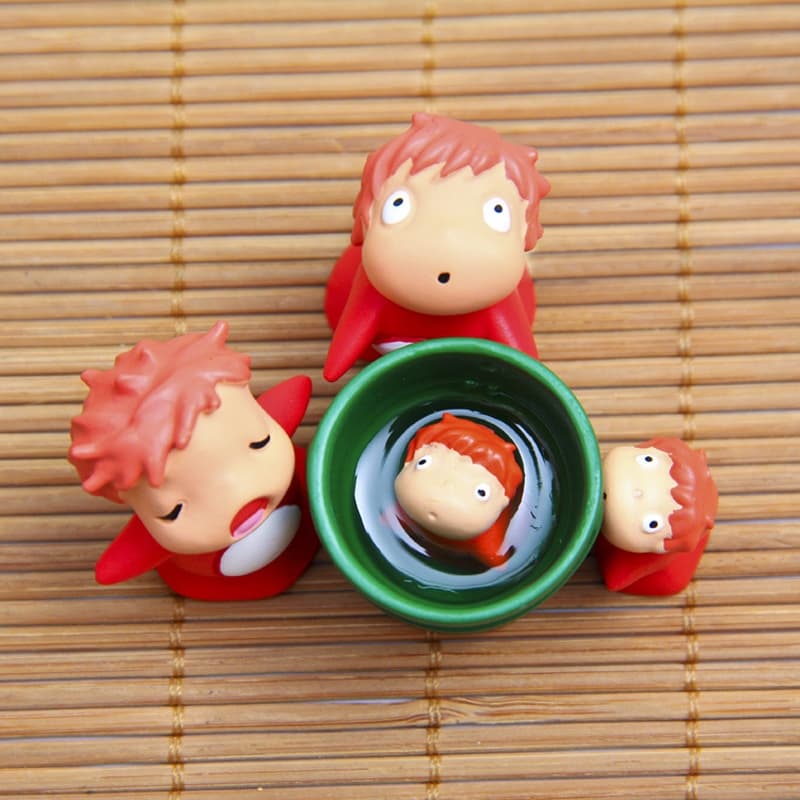 4 ชิ้น/เซ็ตอะนิเมะ Ponyo บน Cliff รูปถังปลาทองเจ้าหญิงรุ่น Q PVC Action Figures รุ่นเดสก์ท็อปตกแต่งตุ๊กตาของเล่น รูปที่ 5