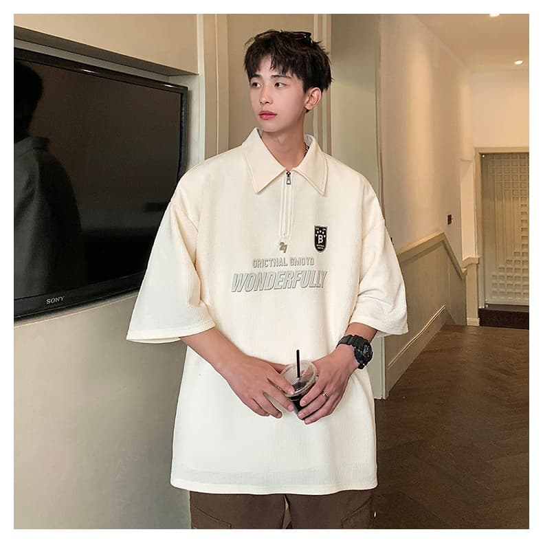 PROMAN-สไตล์อเมริกัน แนววินเทจ ยอดนิยม ซิปครึ่ง แขนสั้น ฤดูร้อน ชาย แบบหลวม พิมพ์ลาย polo เสื้อ รูปที่ 3