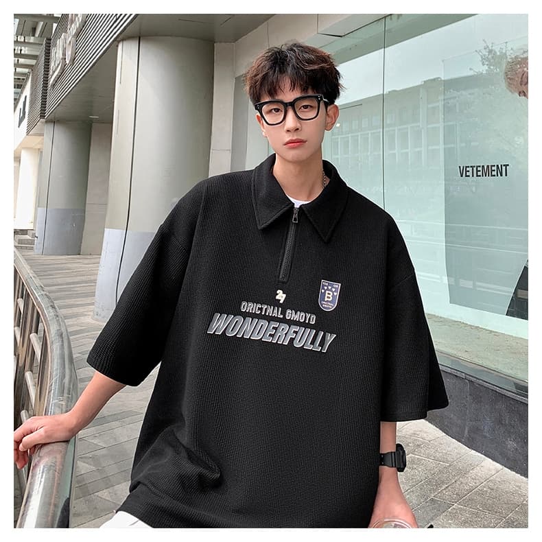 PROMAN-สไตล์อเมริกัน แนววินเทจ ยอดนิยม ซิปครึ่ง แขนสั้น ฤดูร้อน ชาย แบบหลวม พิมพ์ลาย polo เสื้อ รูปที่ 5