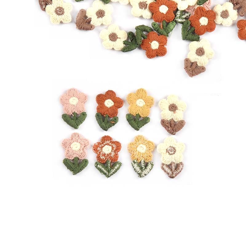 20 ชิ้น/ถุง 1.4x2.2 ซม.Multicolor น่ารักดอกไม้แพทช์สําหรับเสื้อผ้าปักเย็บ Accessroies DIY Decor Headwear Appliques CP3768 รูปที่ 3