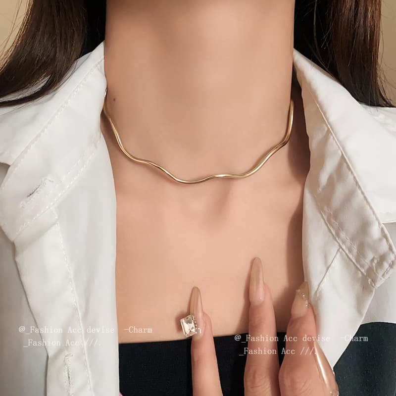 สร้อยคอนีโอจากยุโรปและอเมริกา ดีไซน์เรียบง่ายผสมผสานสไตล์โบฮีMIANและปังก์ สำหรับสาวๆ รูปที่ 3