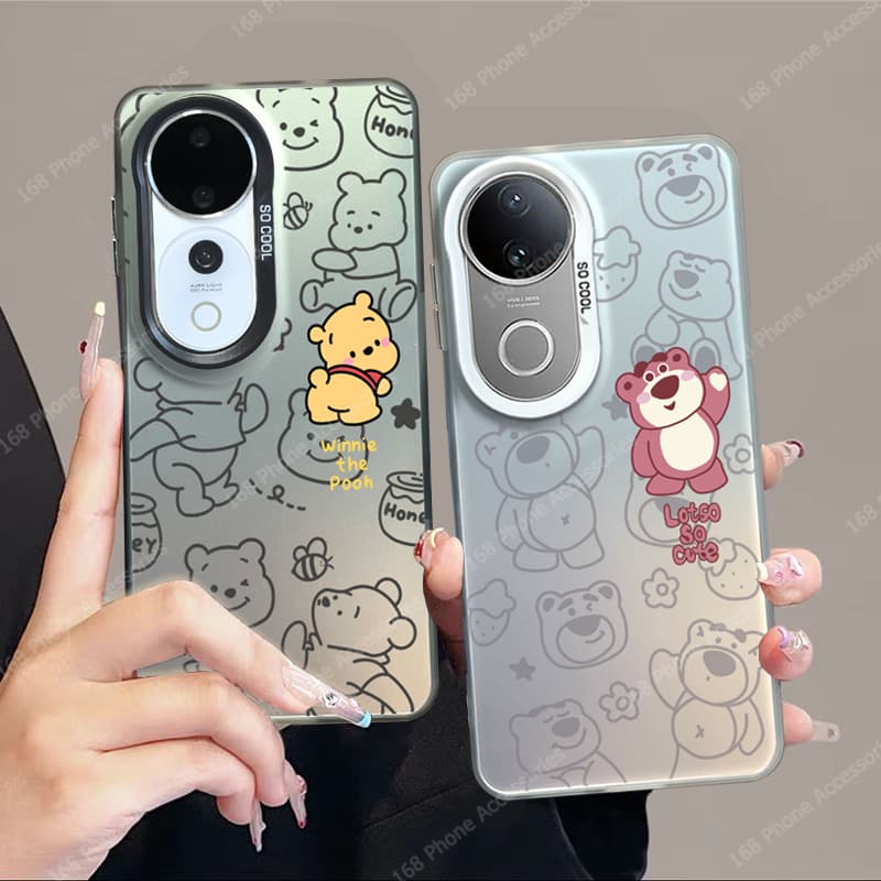 เคส Vivo V60 V70 FE V50 V40 V50 Lite V30 Y200 V29 5G เคส Vivo V40 V30 Pro Case เคสกันกระแทก Winnie the Pooh และ Lotso Bear เคสหรูหรา ชุบปุ่มแข็ง เคลือบด้าน เคสสําหรับผู้หญิงและผู้ชาย รูปที่ 7