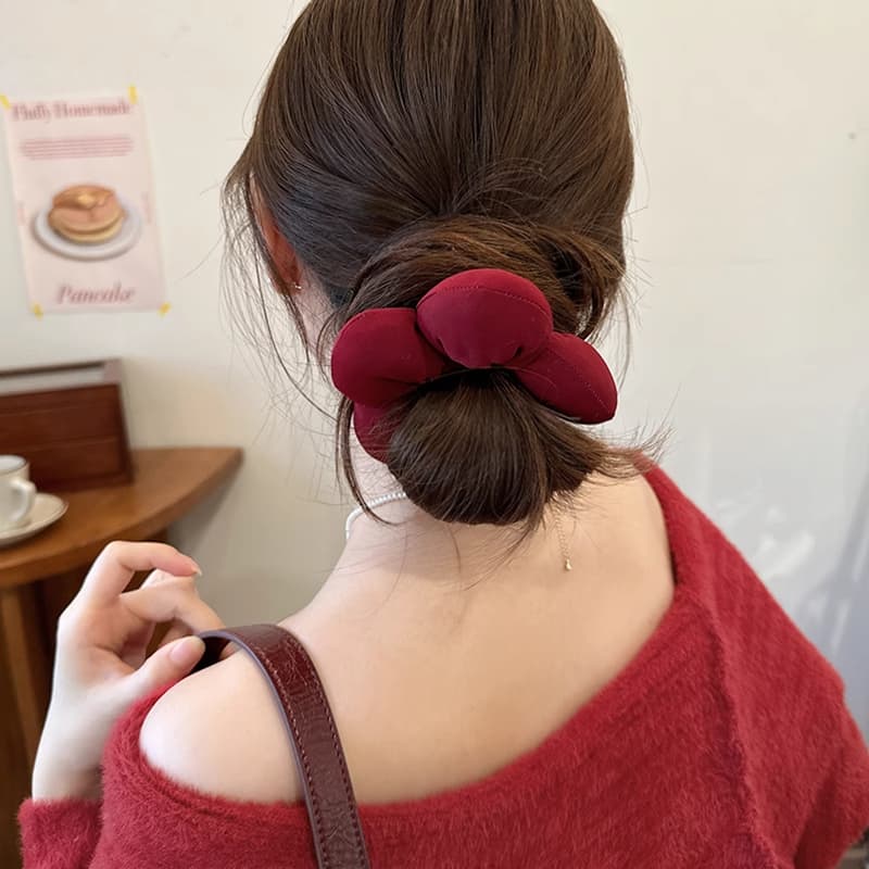 สไตล์ใหม่สีแดงดอกไม้ Scrunchy ผม Tie หญิงฟองน้ํายืดหยุ่นสูงทนทาน Tie Scalp ยาง Band รูปที่ 2