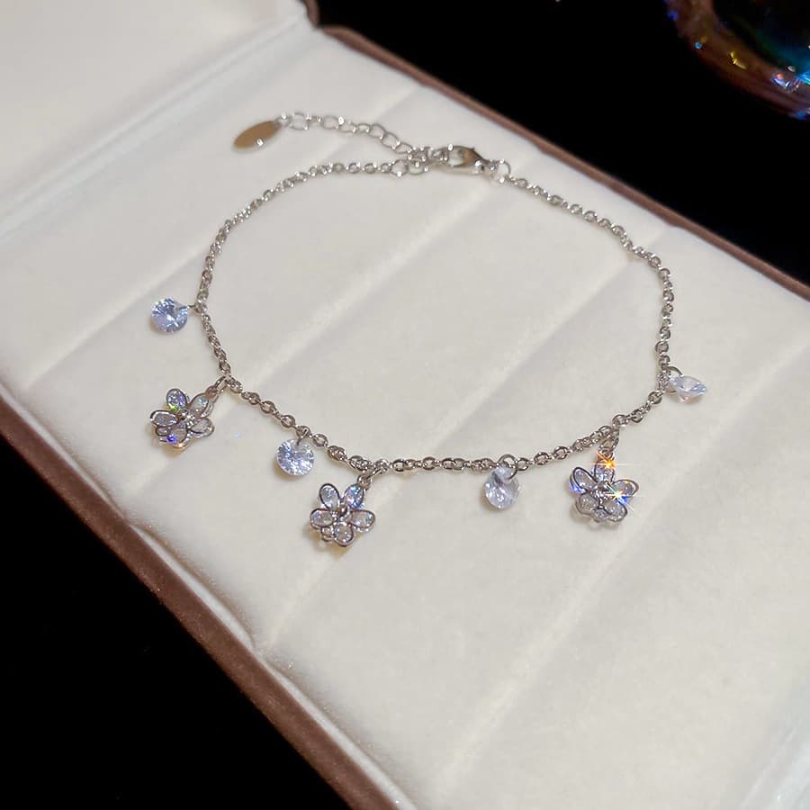 Zircon สร้อยข้อเท้าจี้ดอกไม้ทรงกลมสําหรับผู้หญิงแสงหรูหราระดับไฮเอนด์รู้สึก niche เครื่องประดับแฟชั่นที่เรียบง่าย รูปที่ 6