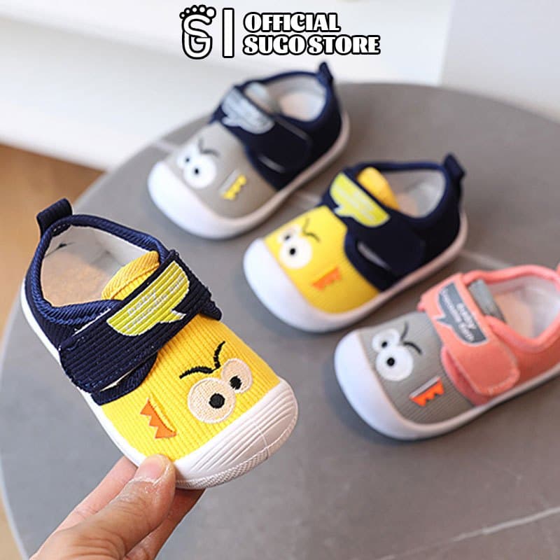 SUGE รองเท้าเด็กมีเสียง ลายการ์ตูนน่ารัก มีเสียง ด้านล่างนุ่ม สำหรับเด็ก6เดือน-3ปี รูปที่ 1