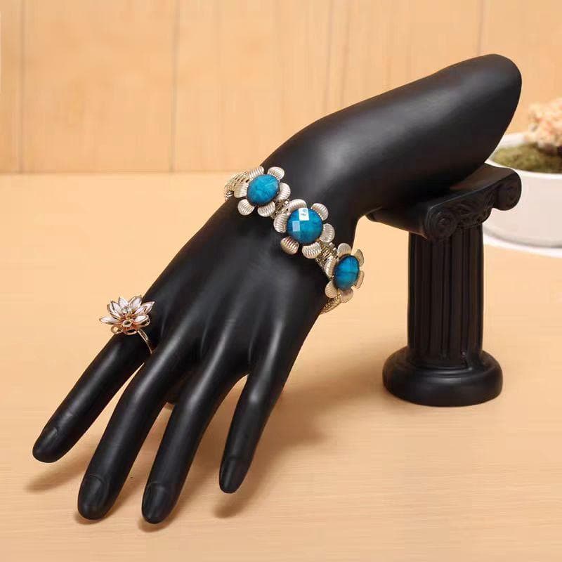 Creative Resin Hand Mannequin – ขาตั้งแสดงเครื่องประดับและที่วางจัดเก็บสําหรับแหวน, สร้อยข้อมือ, นาฬิกา, กําไลข้อมือ, เหมาะสําหรับร้านเครื่องประดับ, ร้าน Windows, ร้านเสริมสวย & Home Organization รูปที่ 4