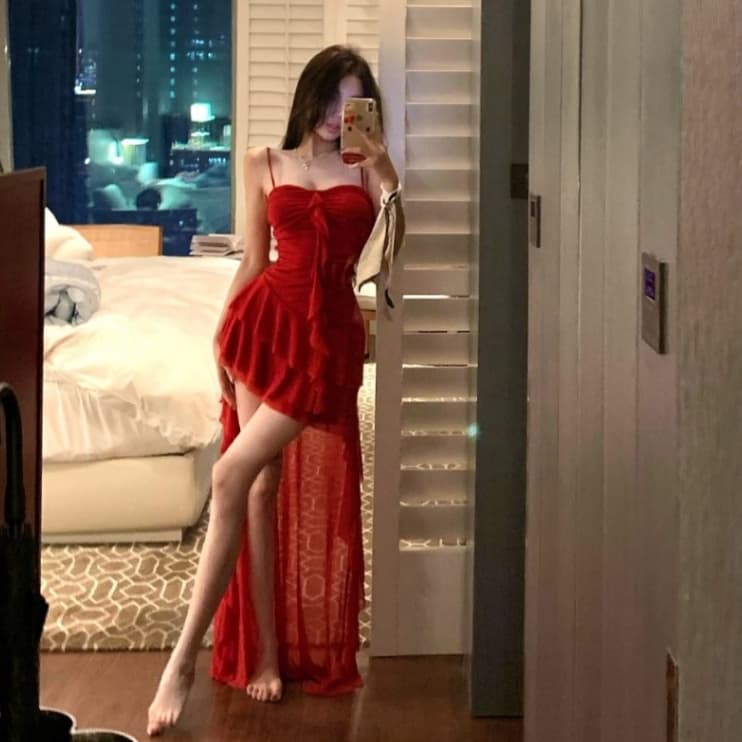 Hotpink ส่งจาก Bangkok ชุดเดรสแฟชั่นผู้หญิง ชุดเดรสผ่าท่อนบนของสาวร้อน กระโปรงยาวกลางผ่าผ่าไม่ปกติ รูปที่ 6