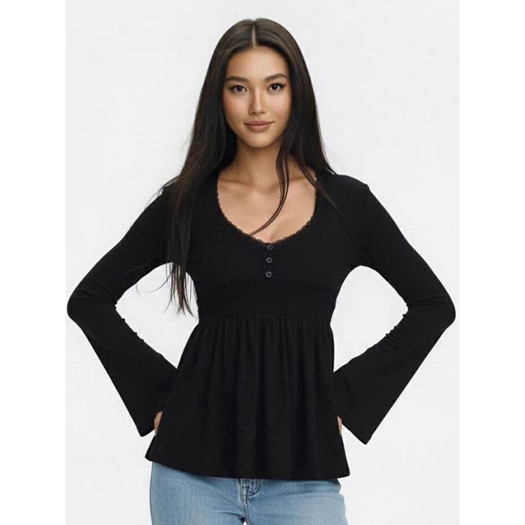 Fariyคลังสินค้าพร้อม เสื้อแขนยาวทรงหลวม คอกว้าง 3 กระดุม แต่งขอบลูกไม้สีดำ ปลายแขนบานเล็กน้อย รูปที่ 6
