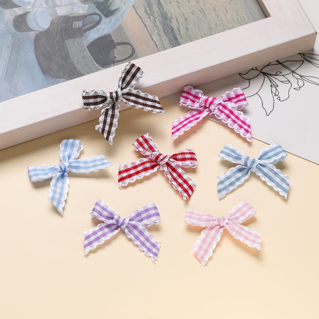 Mini Gingham ริบบิ้นโบว์ขอบลูกไม้ผ้า Appliques สําหรับเย็บชุดชั้นในคลิปผม DIY Craft Supplies รูปที่ 4