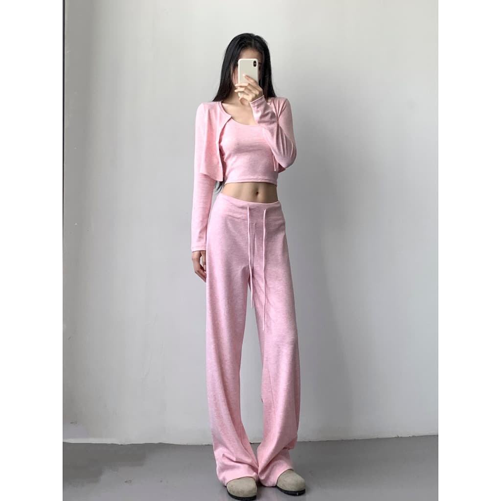 Hotpink ส่งจาก Bangkokชุดสุดฮอต~ เสื้อคาร์ดิแกนสั้น เสื้อสายเดี่ยวเข้ารูป และกางเกงขาสั้นพับขา สีเข้าชุดกัน รูปที่ 6