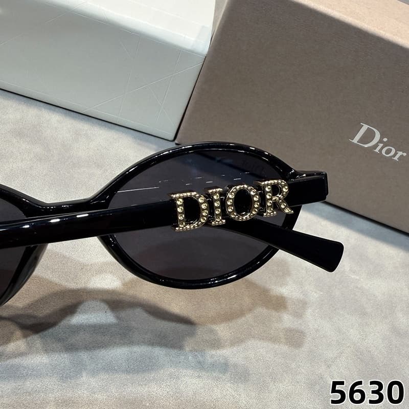 2026 ใหม่สไตล์ Chic D-สไตล์กรอบขนาดเล็กแว่นตากันแดดรูปไข่,เย็นป้องกันรังสียูวีแว่นตาขับรถ,คุณภาพสูงRetro Travelแว่นตากันแดดUnisex 5630 รูปที่ 2