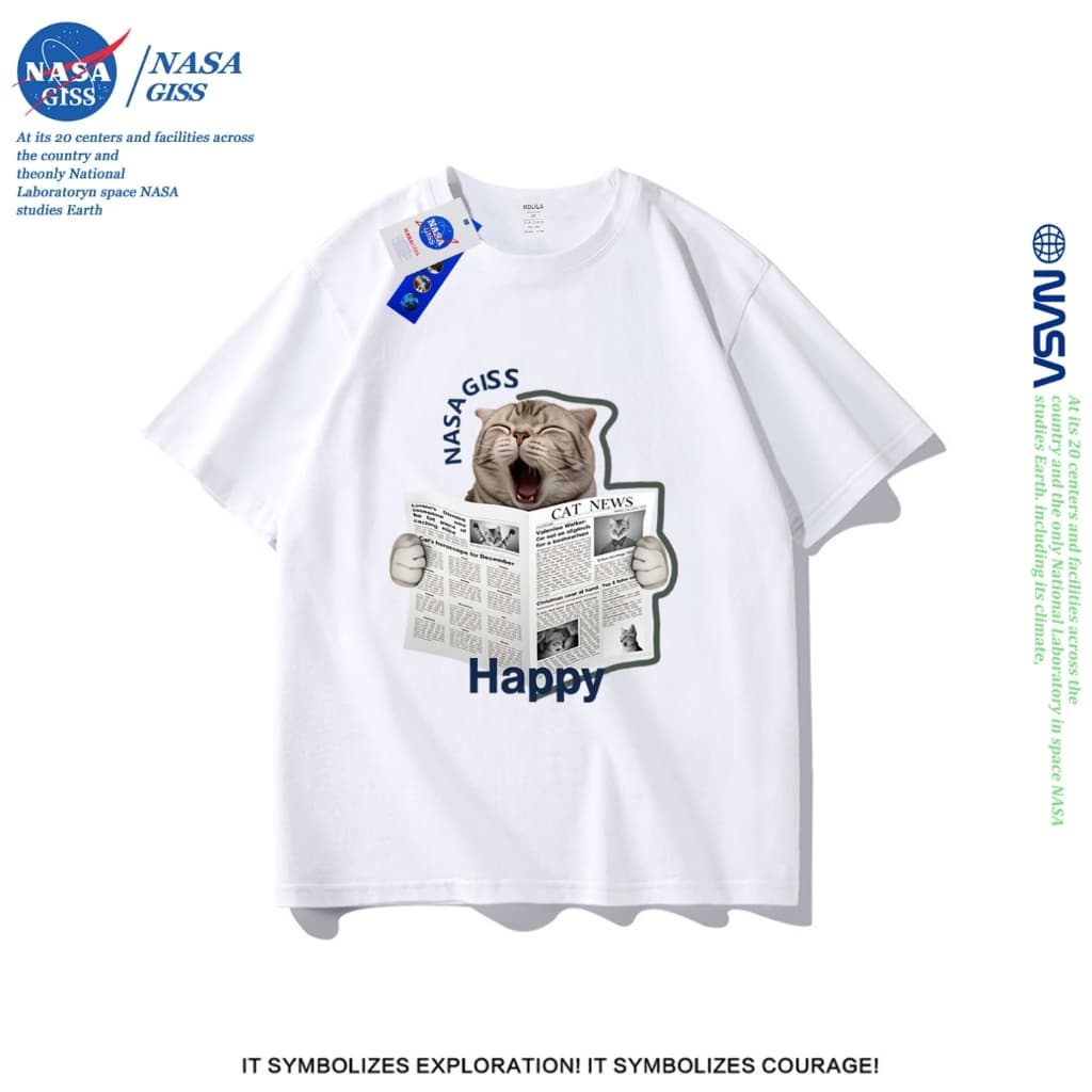 NASA เสื้อยืดชายหญิงแขนสั้น สไตล์ลำลอง summer แมวอ่านหนังสือพิมพ์ พิมพ์ลาย คอตตอน คอกลม หลวมและระบายอากาศ รูปที่ 1