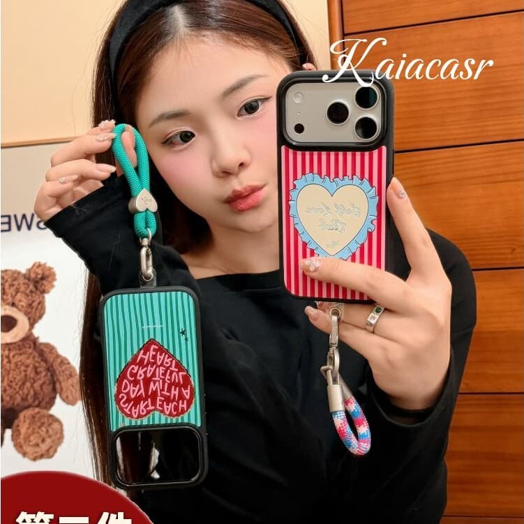 Huiwanju สีทึบลายหัวใจรักสําหรับ iPhone17promax เคสโทรศัพท์ ip16pro/13 หญิง 14pro พร้อมเชือกเส้นเล็ก 15pro รวมทุกอย่างทนต่อการตก 12 รูปที่ 1