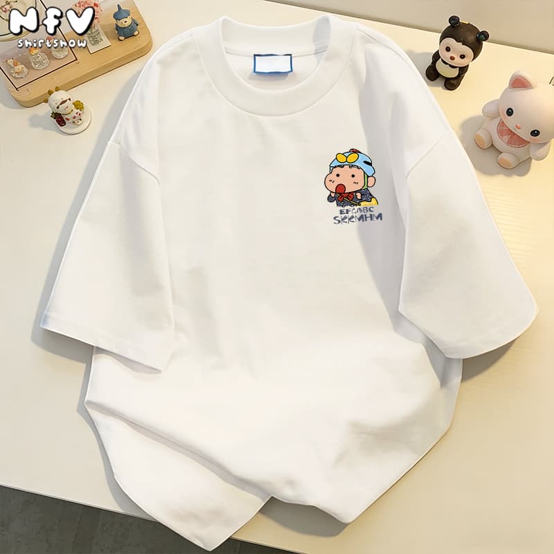 NFV ลายพิมพ์ชินจัง เสื้อยืดแขนสั้นคอกลม ทรงหลวม ผ้าคอตตอน 100% ระบายอากาศ ใส่สบาย YG1077 รูปที่ 2