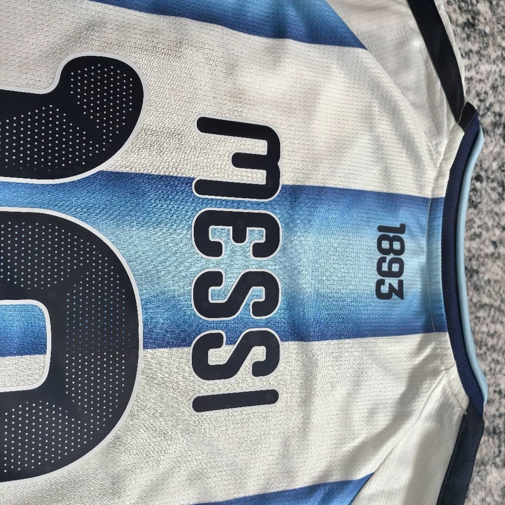 26-27Argentina Home Jersey Fan Issue Soccer Jerseys MESSI No.10 Top พิมพ์อะไรชื่อเย็บปักถักร้อย FC S - 4XL รูปที่ 5