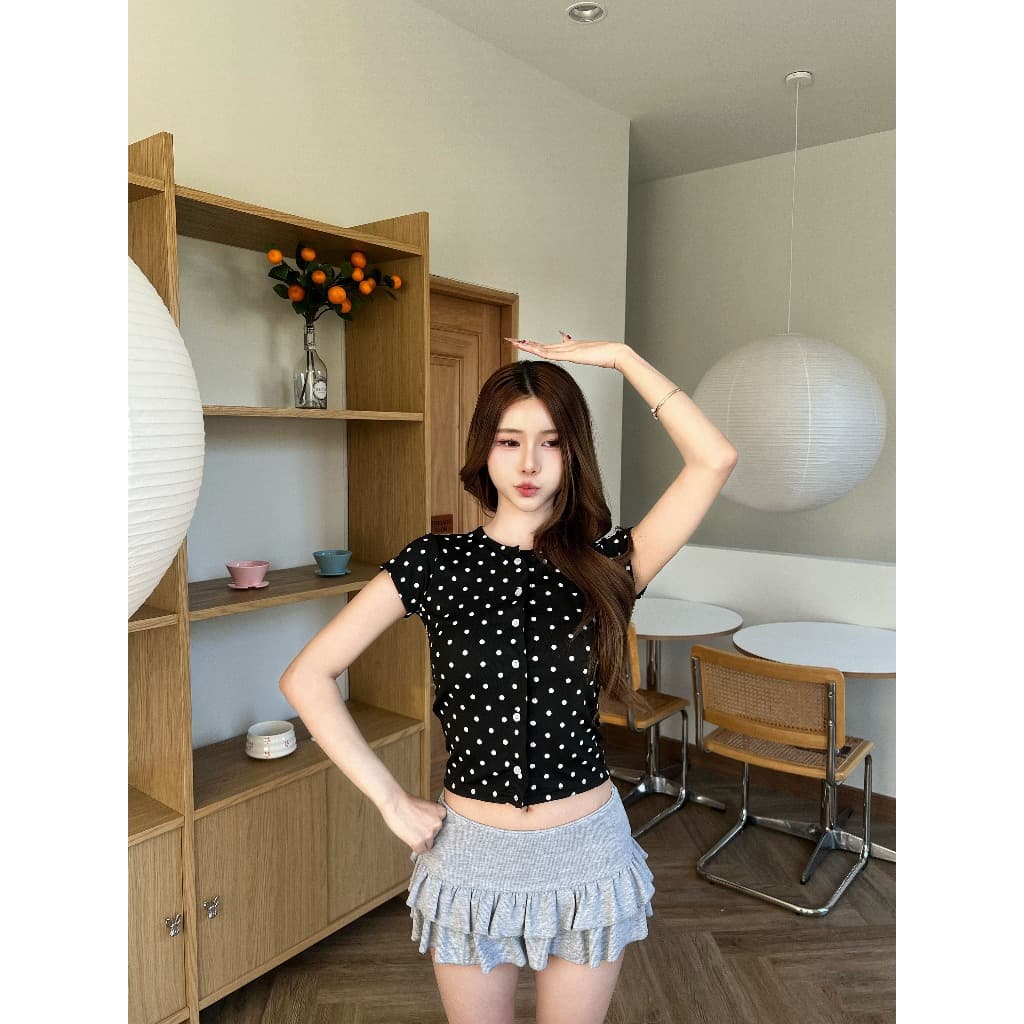 B&R จัดส่งจากไทย เสื้อยืดคอกลมแขนสั้นลายจุดสำหรับผู้หญิง เสื้อตัวบนทรงเข้ารูป สไตล์เกาหลีน่ารัก รูปที่ 7
