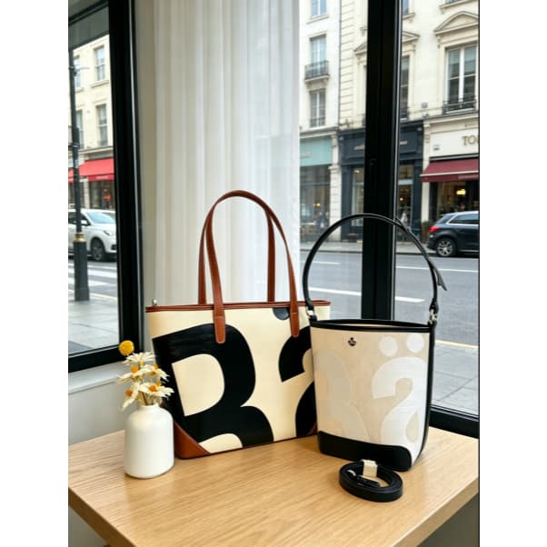 Mangu Shipment 1:1Rally La Costa City Tote & Mini Whisper Bag -Tote and Bucket Bag ลายโลโก้ รูปที่ 1