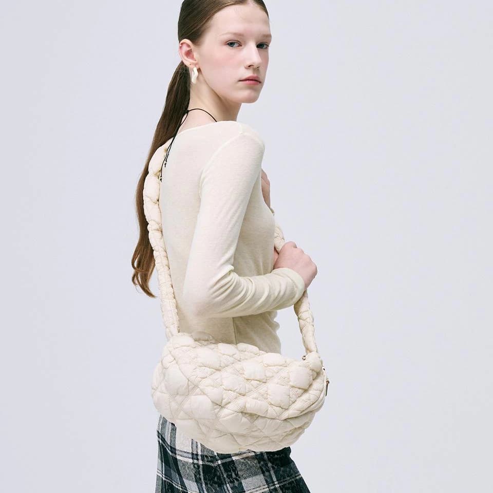 100% แท้ Carlyn Cozy 18colors H72303010 กระเป๋า Carlyn Cozy รูปที่ 8