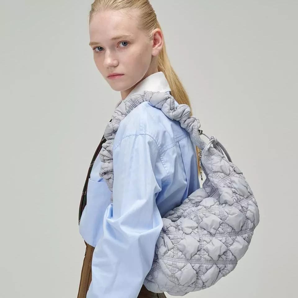 100% แท้ Carlyn Cozy 18colors H72303010 กระเป๋า Carlyn Cozy รูปที่ 9