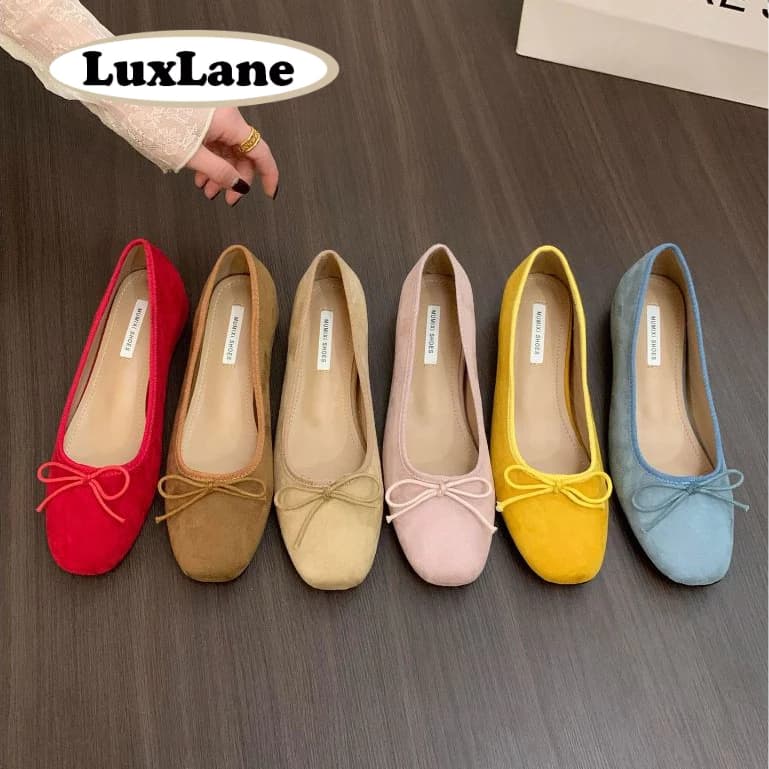 LuxLane Retro Suede Ballet Flats สําหรับผู้หญิงรอบ Toe Mary Jane ตุ๊กตารองเท้า Bowknot Soft Dress รองเท้า รูปที่ 1