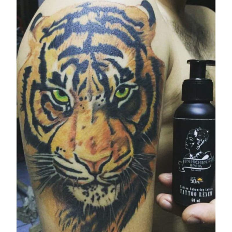 ทุกวัน ครีมบำรุงรอยสัก inbornink ขวดดำ รอยสักสีเข้มสีชัดสีสดขึ้น รอยสักเก่า รอยสักเดิมที่มีอยู่ ป้องกันแสงแดด รูปที่ 3