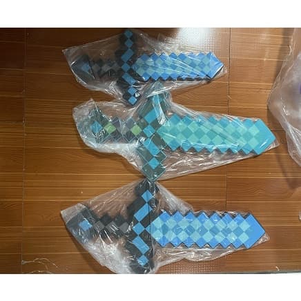 Minecraft เกม EVA โฟมเพชร Pickaxe ขวาน Hamaxe ดาบของเล่นเด็กของขวัญ Action Figure ของเล่นคอสเพลย์ Props ของขวัญ รูปที่ 8