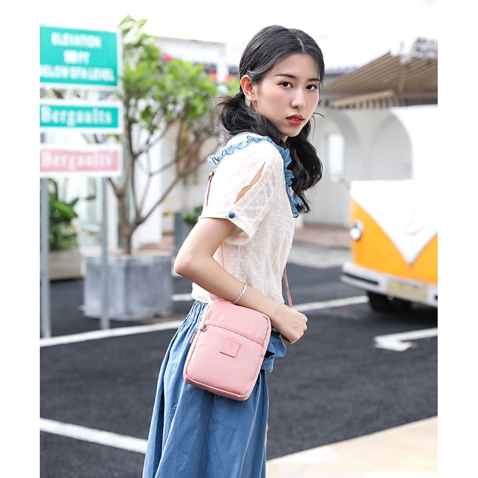 GUDIKA- กระเป๋าสะพายข้าง รุ่นใหม่ 2021 ผู้หญิง แฟชั่น เกรดพรีเมี่ยม ผ้าไนลอน กันน้ำ100% รุ่น-5155 รูปที่ 2