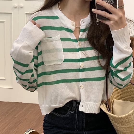 Mollygirl เสื้อครอปแขนยาวลายทาง สีสันสดใส รูปที่ 9